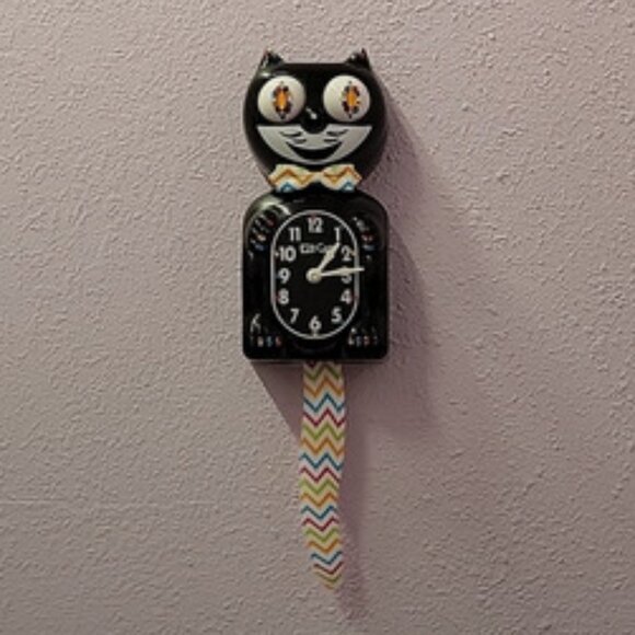 Custom Jeweled Rainbow Classic Black Kit-Cat Klock Clock - Picture 3 of 8
